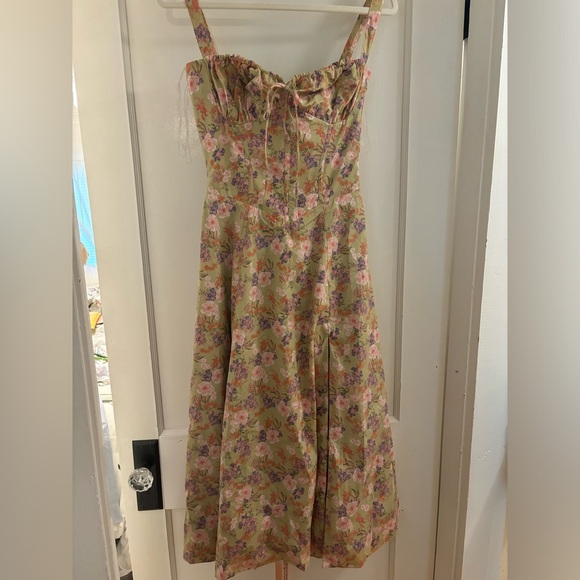 House of CB Carmen Peony Print Dress Size small with D-E cups - Picture 3 of 6